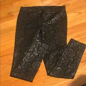 Hue Black Damask Leggings
